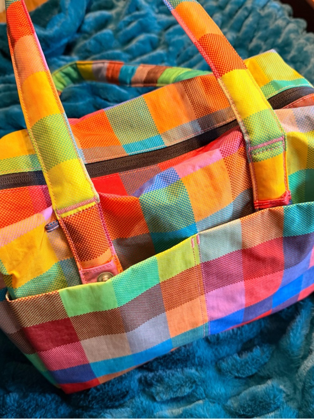 BAGGU Madras EDC Everyday Cloud Bag Rainbow Checkered Tote in Multicolor Plaid - Picture 3 of 5